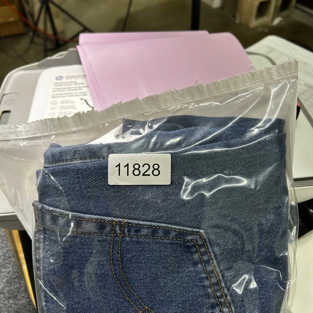 Levi's Jeans Mens Size 38x28 Blue 505 Regular Fit Straight Leg Denim Casual
